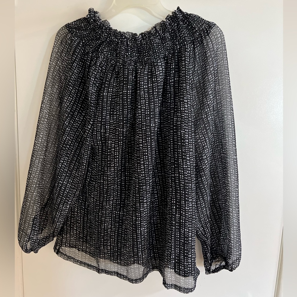 Women’s Formal Top